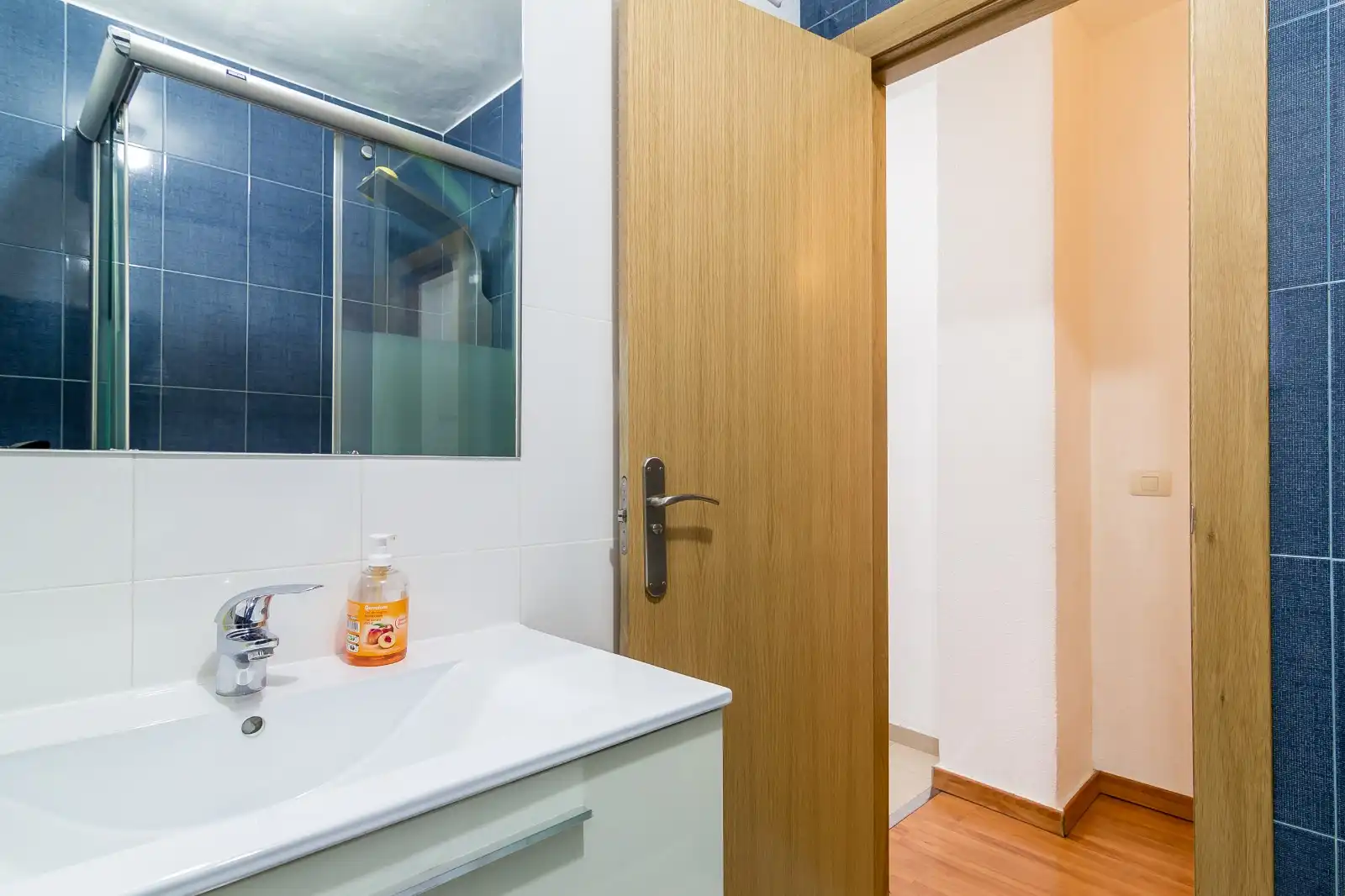 Baño de Piso de alquiler en Murcia con Aire acondicionado, Parquet y Amueblado