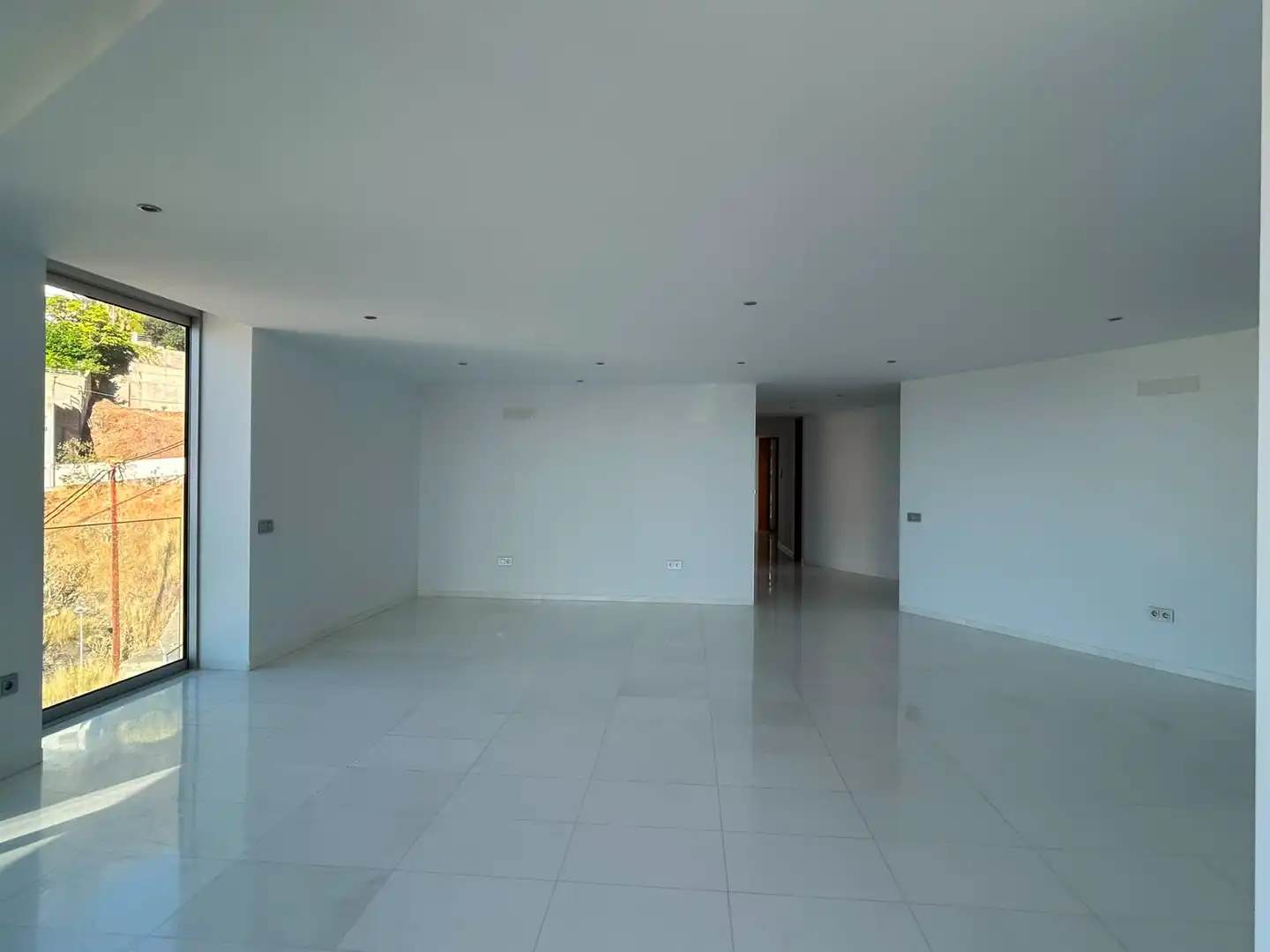 Wohnung zum Verkauf in Santa Cruz de Tenerife mit Privatgarten, Terrasse und Abstellraum