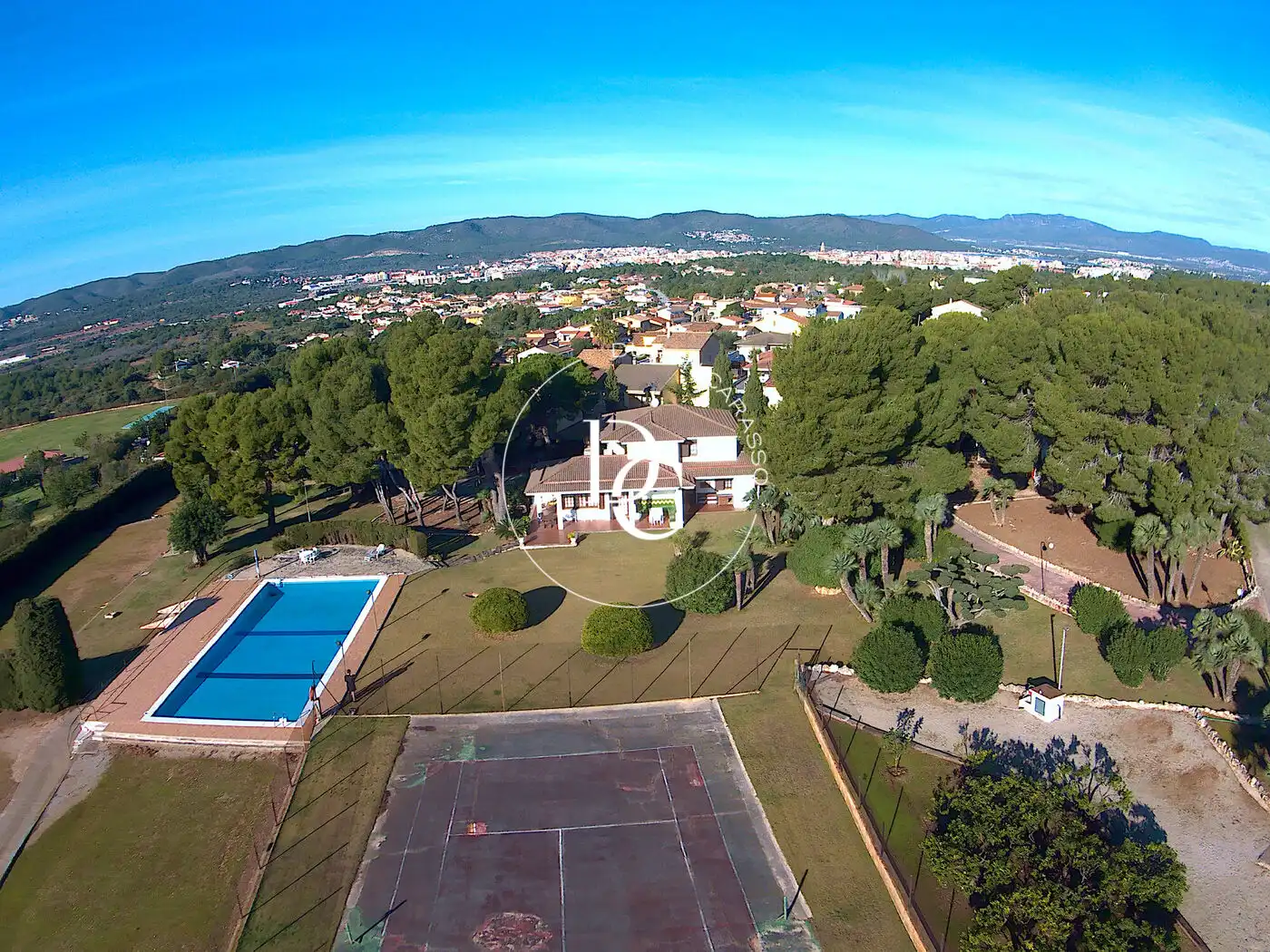 Vista exterior de Casa o xalet en venda en El Vendrell amb Aire condicionat, Calefacció i Jardí privat