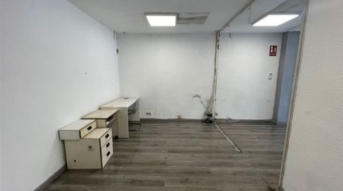 Solvia Inmobiliaria  Locales Esparreguera, imatge 4