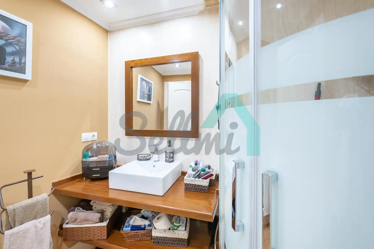 Badezimmer von Einfamilien-Reihenhaus zum Verkauf in Vegadeo mit Heizung, Privatgarten und Terrasse
