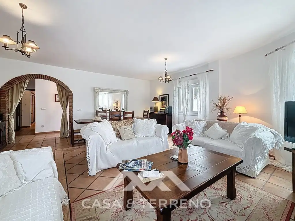 Sala d'estar de Casa o xalet en venda en Canillas de Albaida amb Aire condicionat, Calefacció i Jardí privat