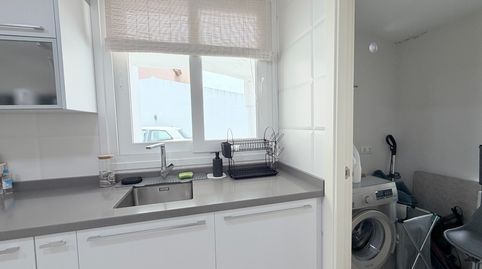 Foto 4 de Casa adosada en venta en Calle Torres de Leal, Espartinas Pueblo, Espartinas