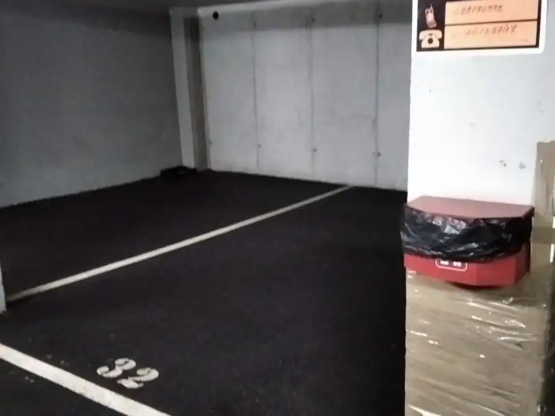 Parking de Garaje en venta en Gijón  con Alarma