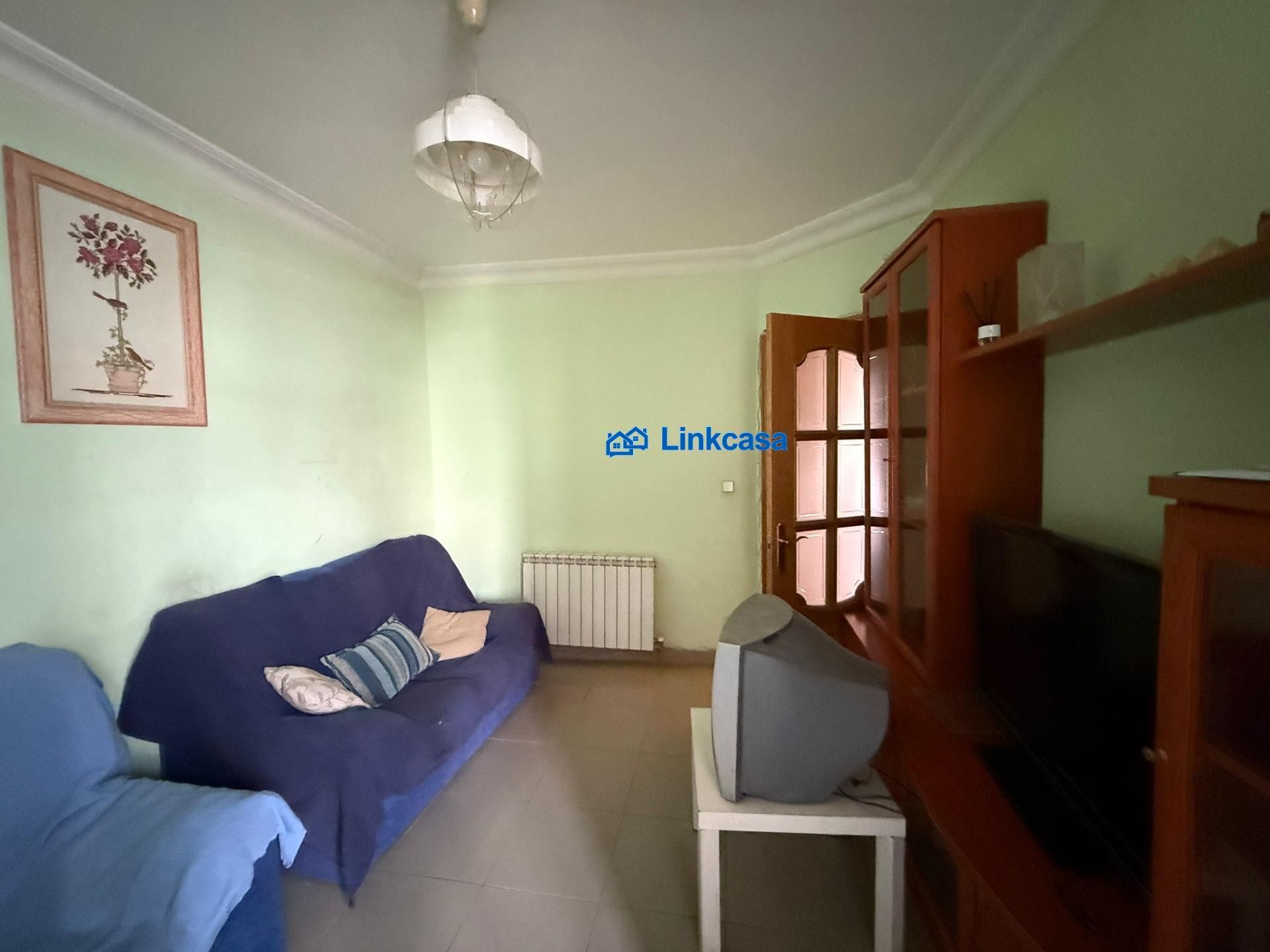 Sala de estar de Piso en venta en  Madrid Capital con Calefacción, Jardín privado y Terraza