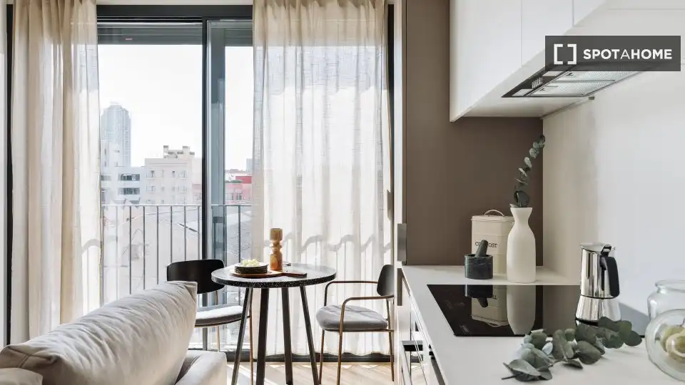 Balcony of Flat for rent in Barcelona  with Air Conditioner, Heating and Furnished