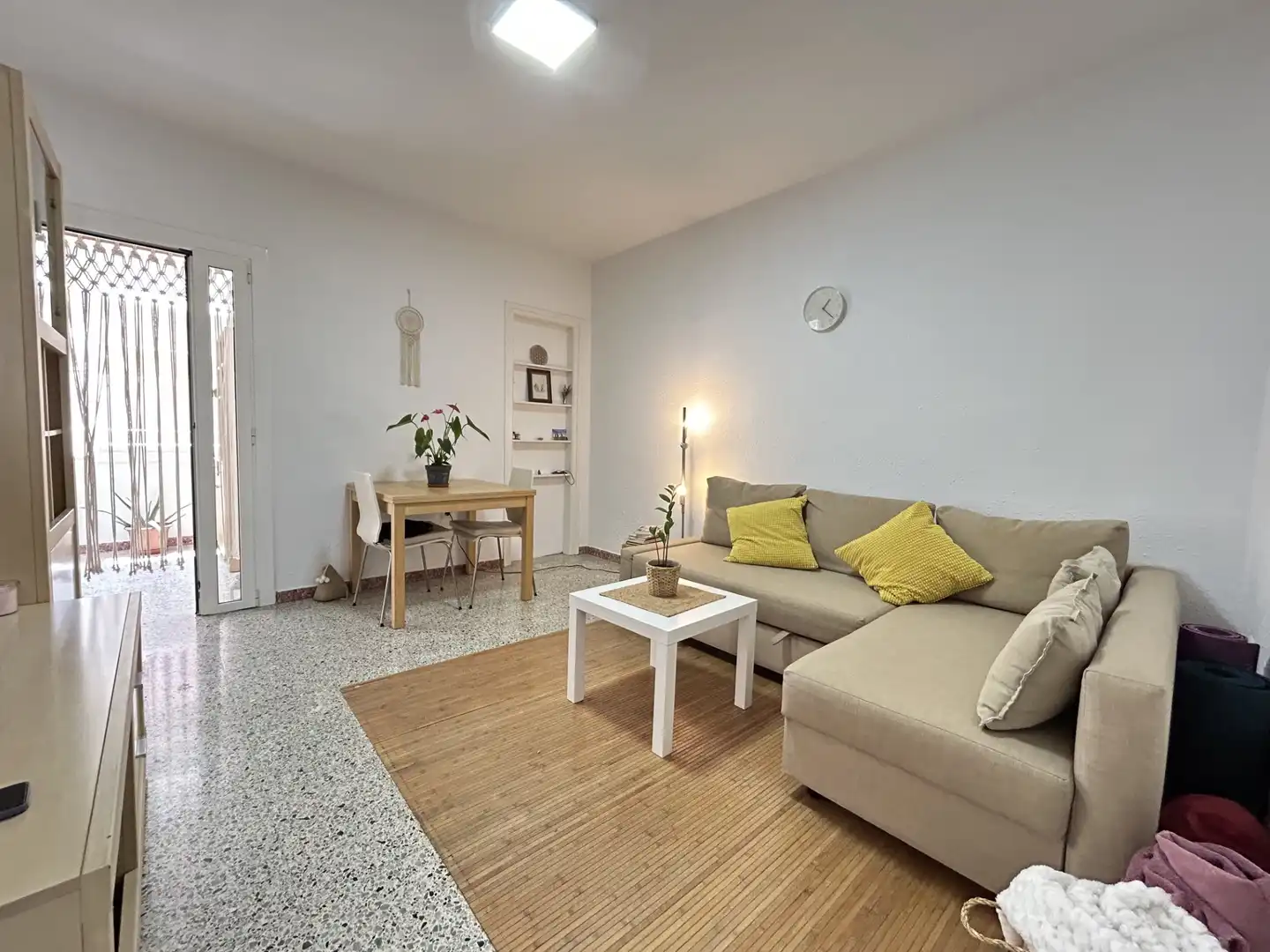 Sala de estar de Piso en venta en Molins de Rei con Aire acondicionado, Calefacción y Terraza