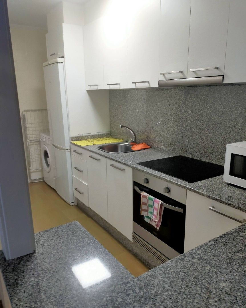 Kitchen of Apartment to rent in Oleiros