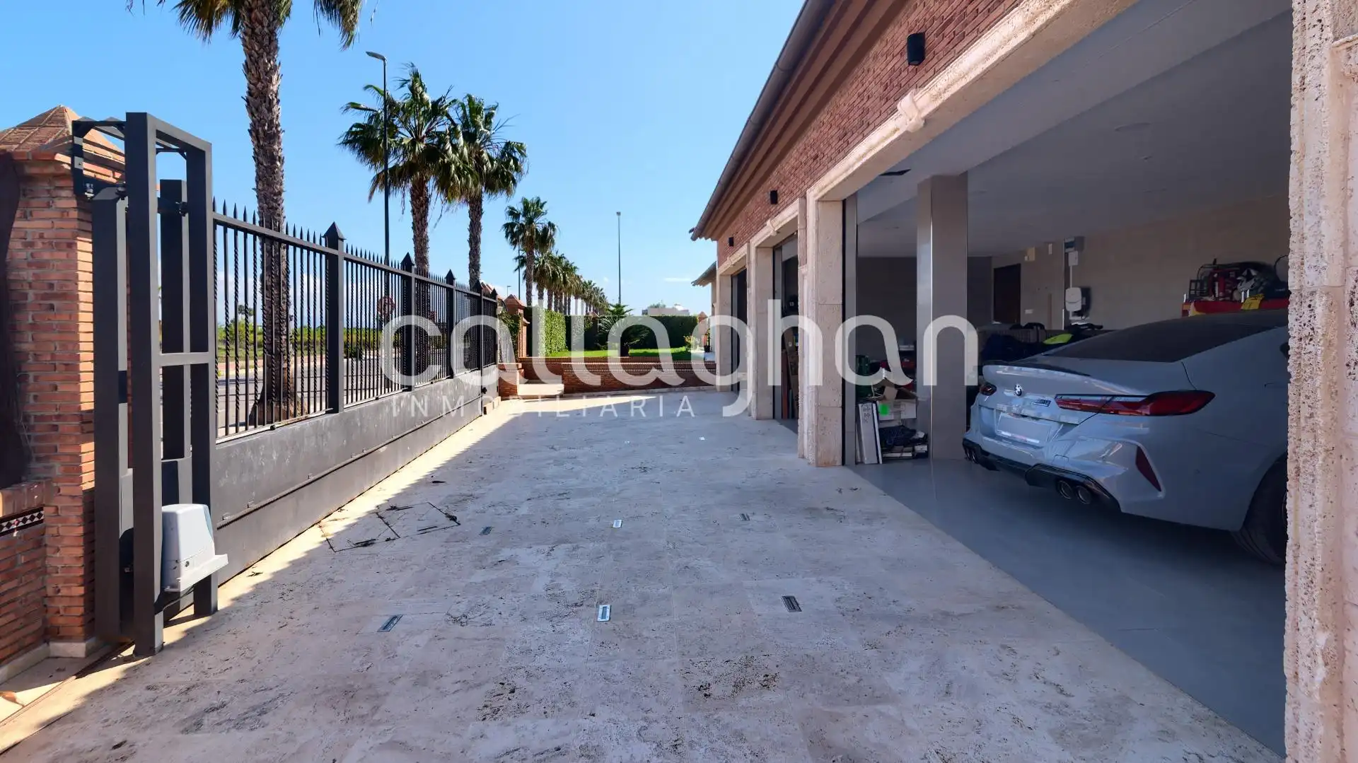 Vista exterior de Casa o xalet en venda en Burriana / Borriana amb Aire condicionat, Calefacció i Jardí privat