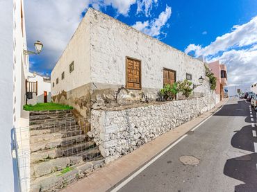 Casa amb jardí en venda a Trujillo 5