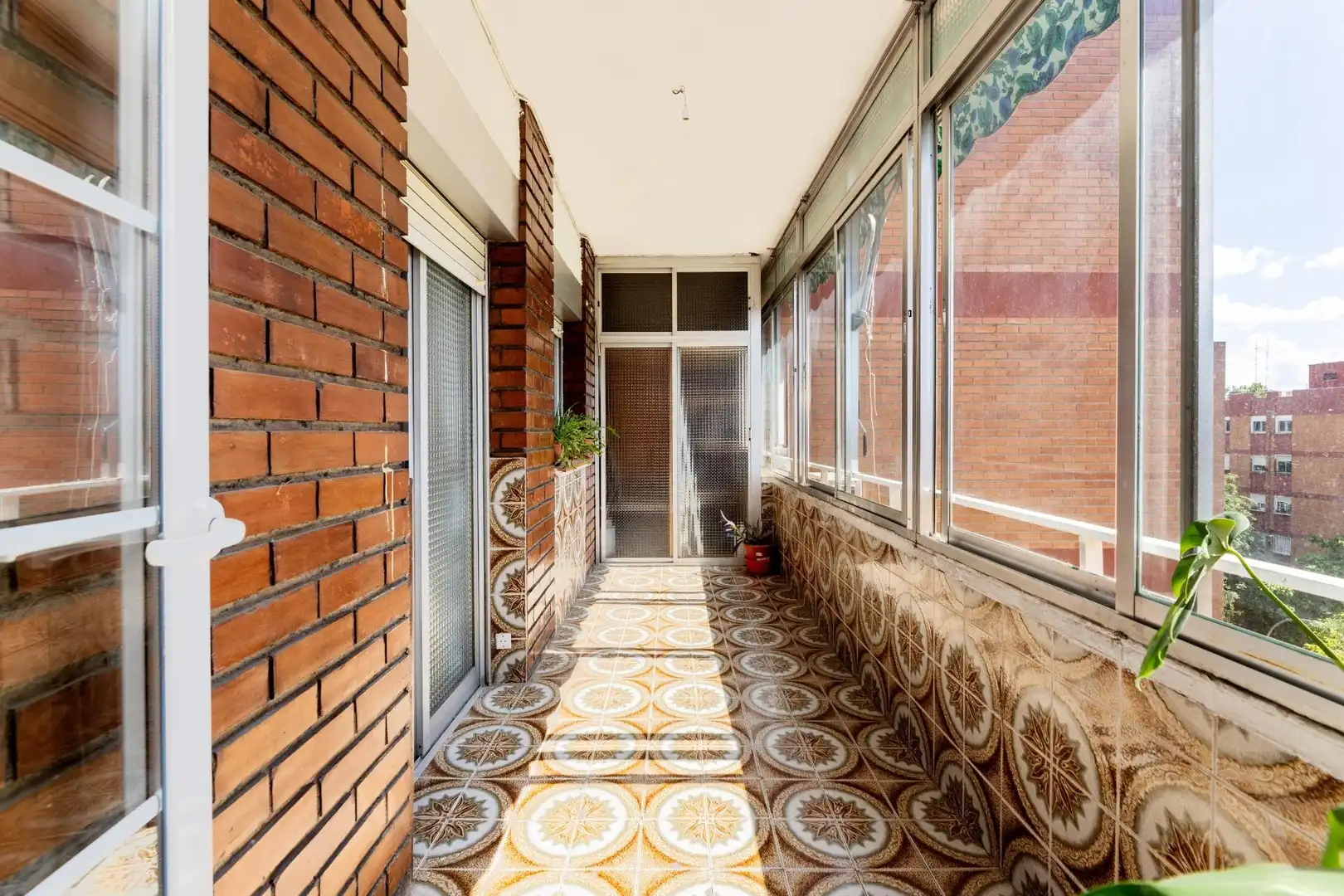 Piso en venta en Madrid con Calefacción, Parquet y Alarma