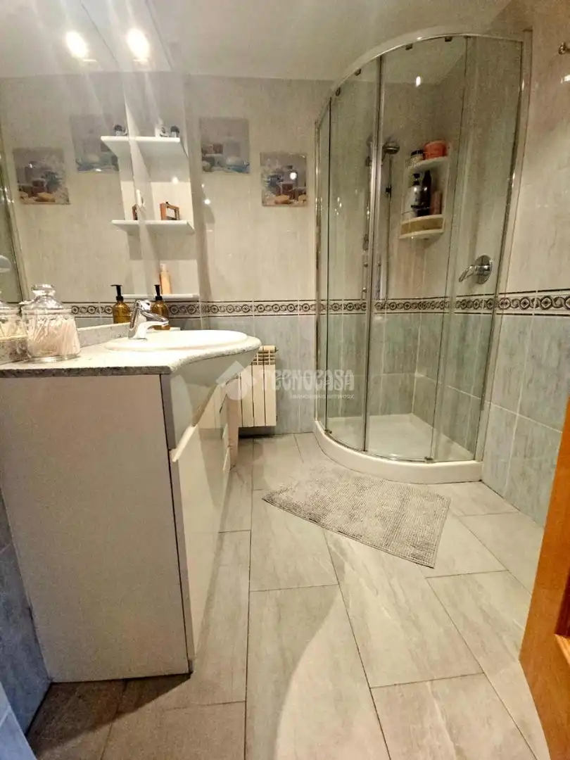 Baño de Piso en venta en Getafe con Aire acondicionado, Calefacción y Parquet