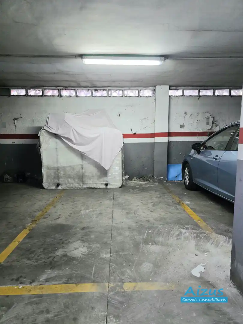 Einzelparkplatz zum Verkauf in Ajuntament-Maragall, imagen 4