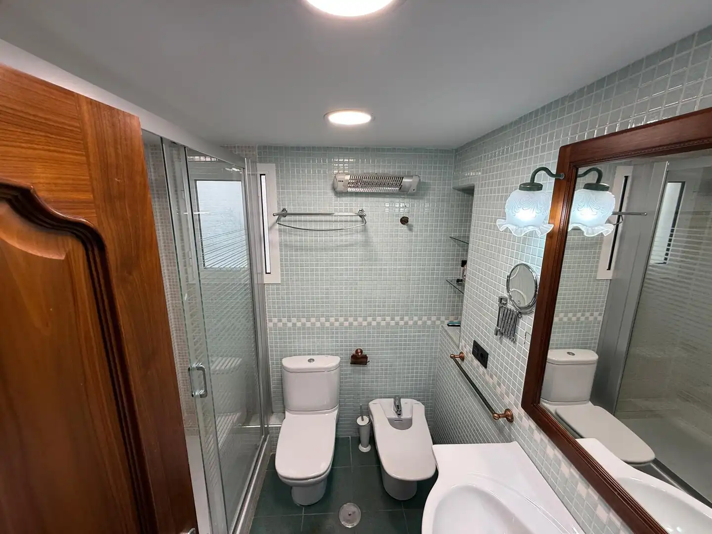 Bany de Apartament en venda en Alicante / Alacant amb Moblat, Forn i Rentadora