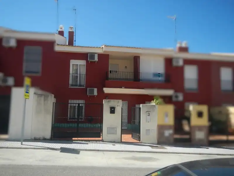 Vista exterior de Casa o xalet en venda en Carrión de los Céspedes