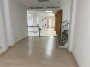 Local comercial de lloguer a Avinguda Oscar Espla 23, imagen 5