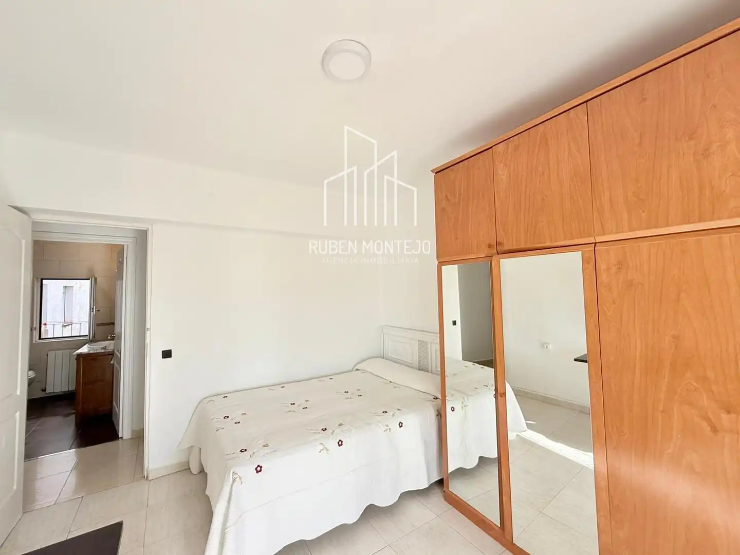 Bedroom of Flat for rent in Salamanca  with Heating, Terrace and Furnished