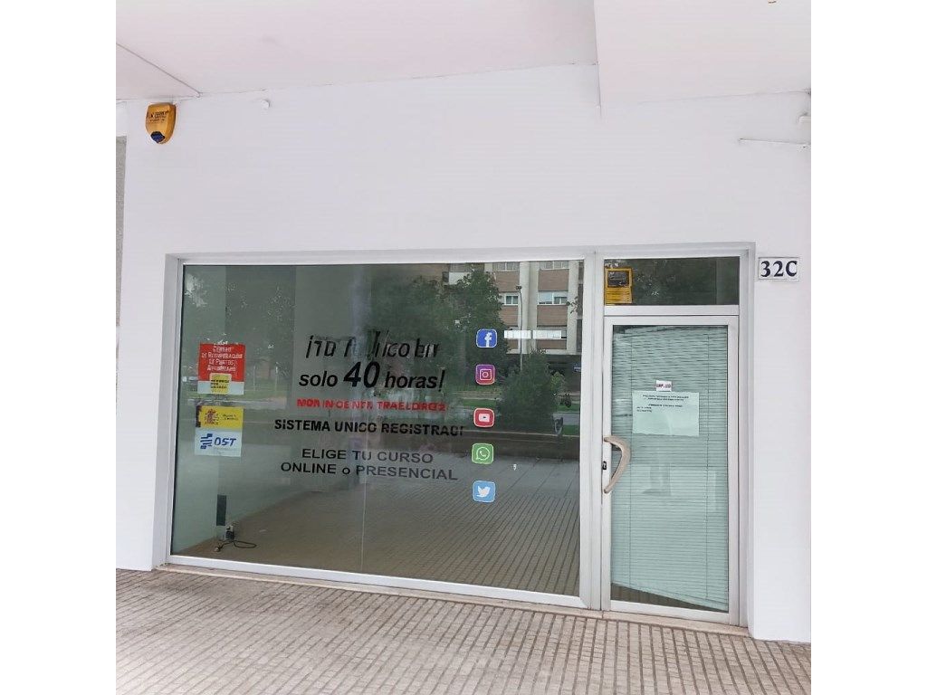 Premises to rent in Avenida Sinforiano Madroñero, Valdepasillas - La Paz - Huerta Rosales