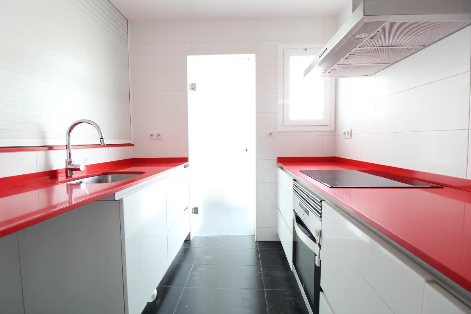 Cuina de Àtic de lloguer en Barcelona amb Aire condicionat, Calefacció i Parquet