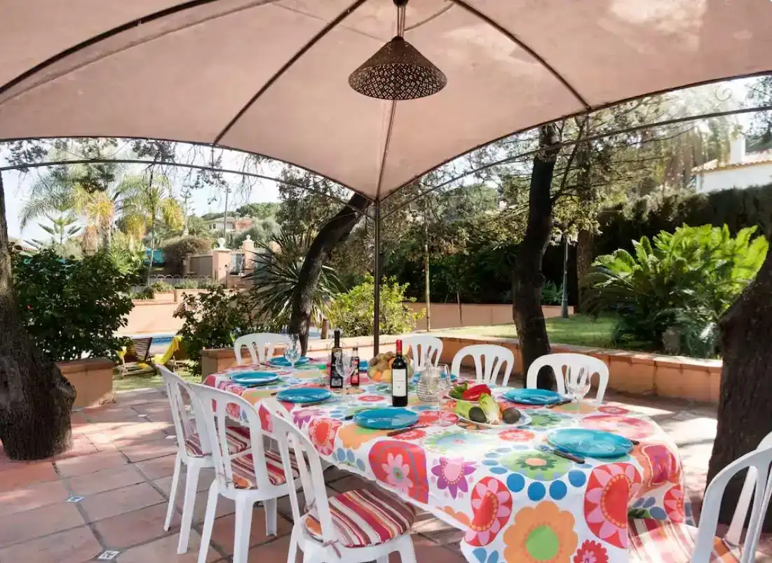 Terrassa de Casa o xalet en venda en Alhaurín de la Torre amb Aire condicionat, Piscina i Balcó