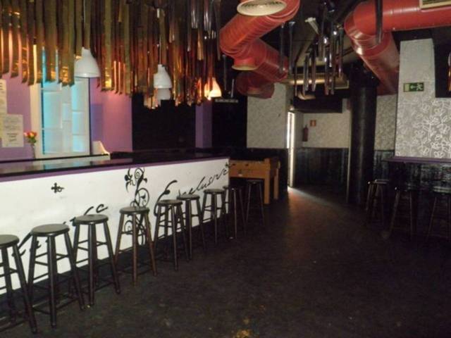 Local comercial en Alquiler en Centro