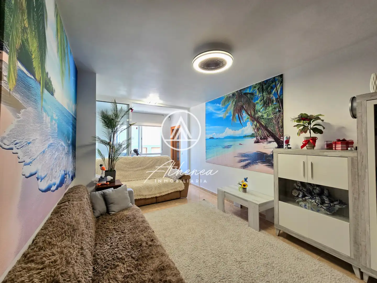 Sala de estar de Piso en venta en Roquetas de Mar con Terraza, Amueblado y Horno