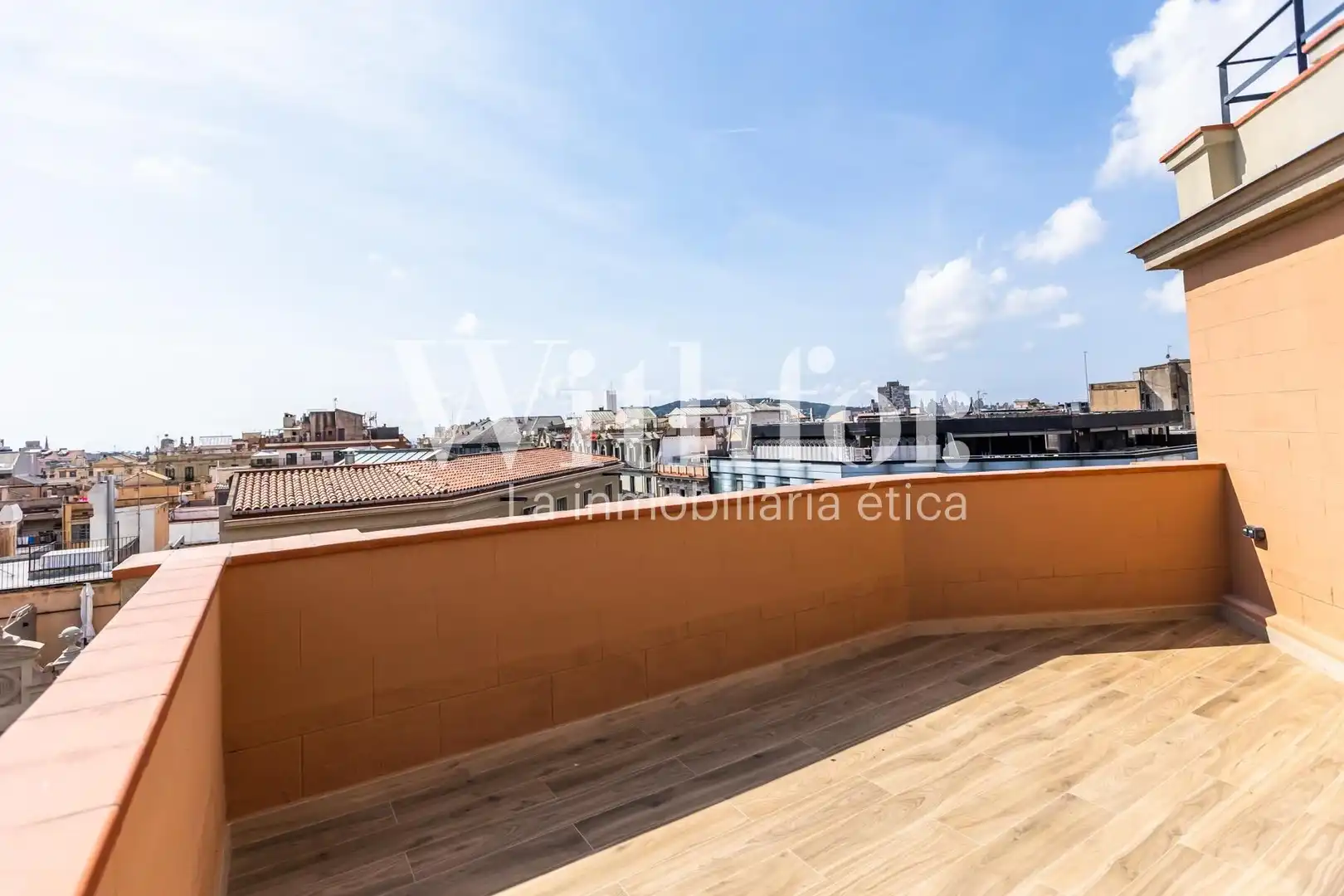 Terraza de Ático en venta en Barcelona con Calefacción, Terraza y Balcón