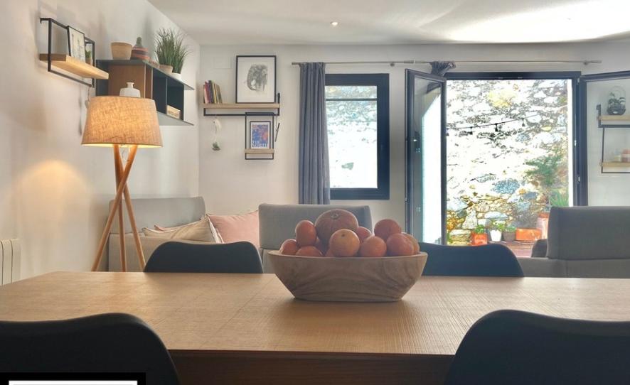 Foto 1 de Casa adosada en venta en Carrer Darnius, 25, Agullana, Girona