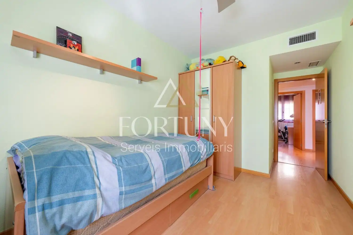 Schlafzimmer von Dachboden zum Verkauf in Reus mit Klimaanlage, Schwimmbad und Balkon