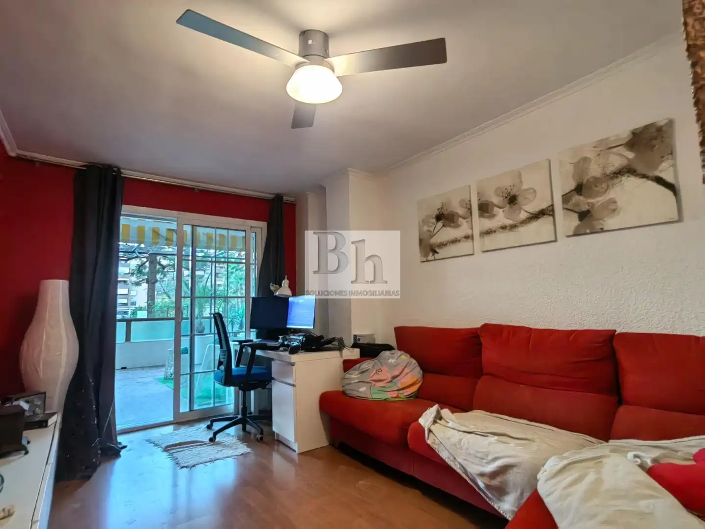 Bedroom of Flat for sale in Málaga  with Air Conditioner, Private garden and Terrace