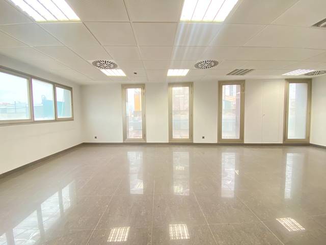 Local comercial en Alquiler en Benimodo