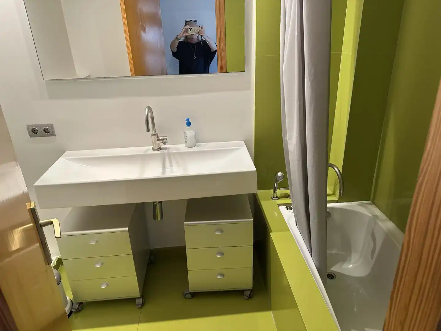 Bathroom of Flat for rent in Pollença  with Air Conditioner, Swimming Pool and Balcony