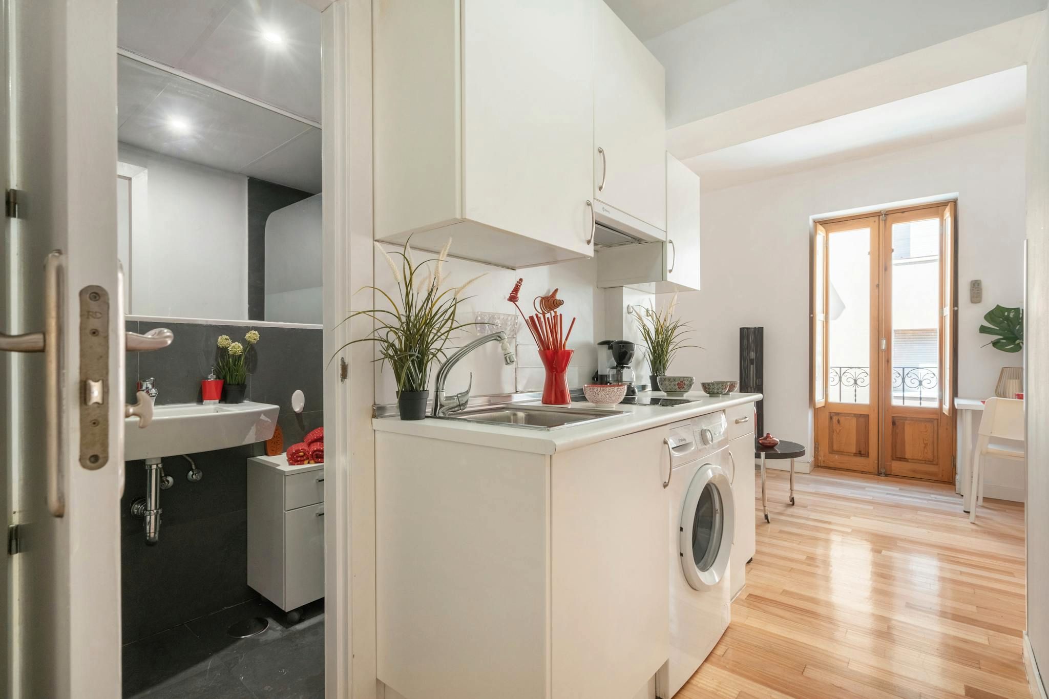 Kitchen of Flat for rent in  Madrid Capital  with Air Conditioner, Heating and Furnished