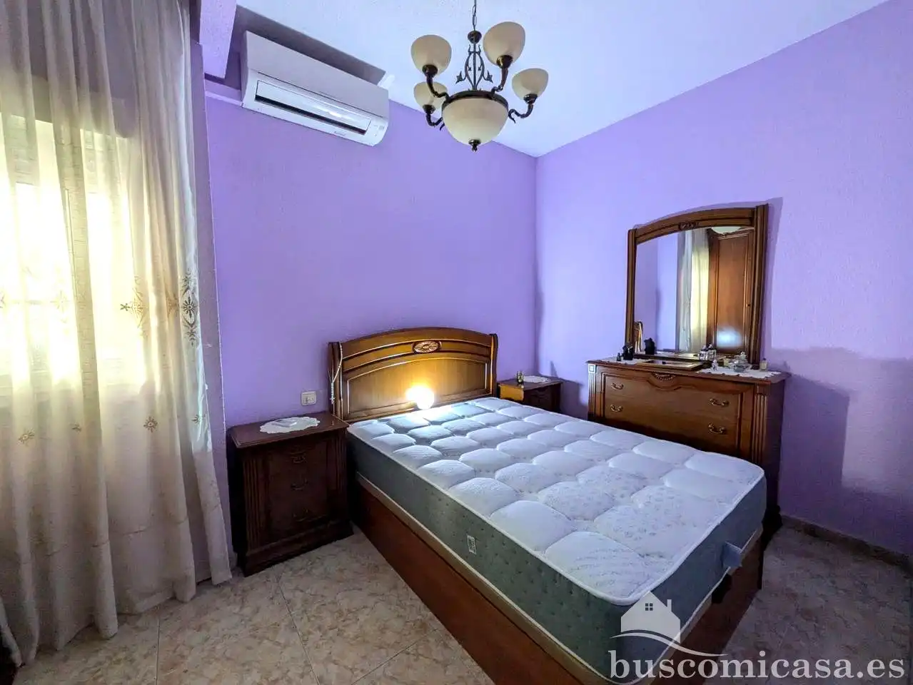 Dormitori de Casa o xalet en venda en Linares amb Aire condicionat, Terrassa i Balcó