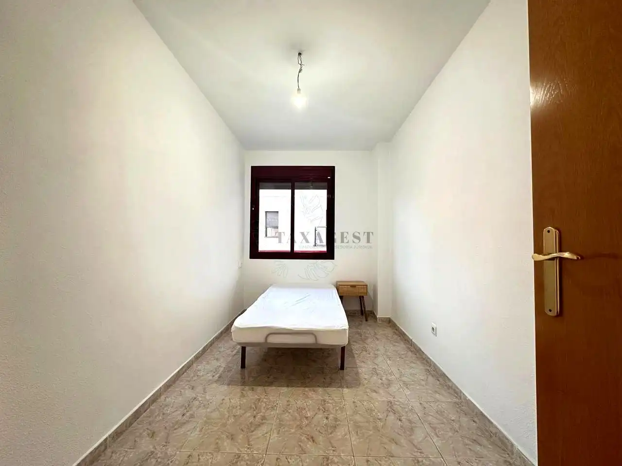 Habitación de Piso de alquiler en Roquetes con Aire acondicionado, Terraza y Amueblado