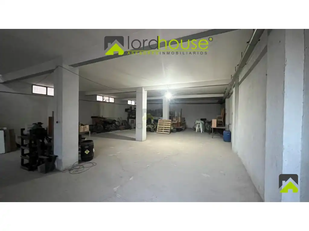 Nave industrial en venta en Lorca