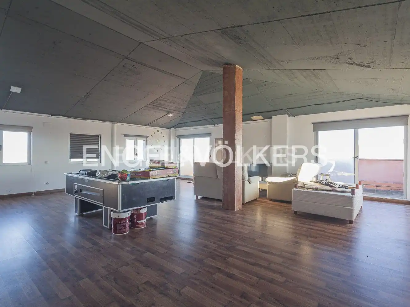Sala de estar de Casa o chalet en venta en Sant Quirze del Vallès con Aire acondicionado, Calefacción y Jardín privado