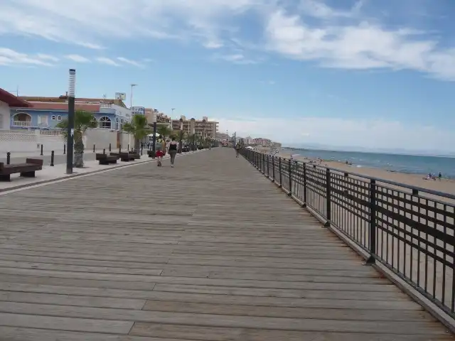 Vista exterior de Piso en venta en Torrevieja con Aire acondicionado, Amueblado y Horno
