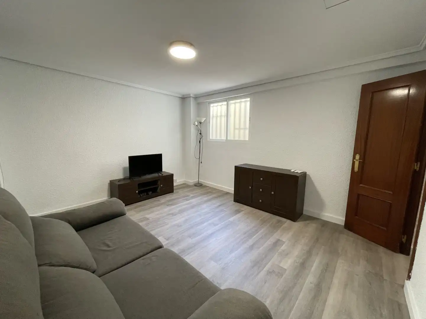 Piso de alquiler en Valencia - Plaza Vicente Iborra, El Carme