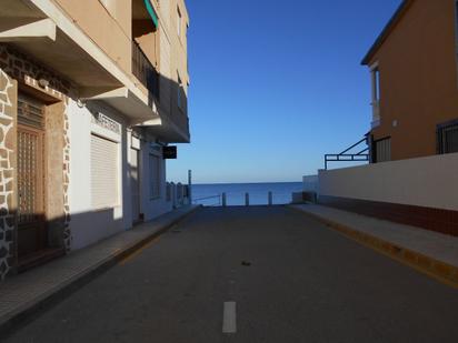 Vista exterior de Pis en venda en Pilar de la Horadada amb Balcó