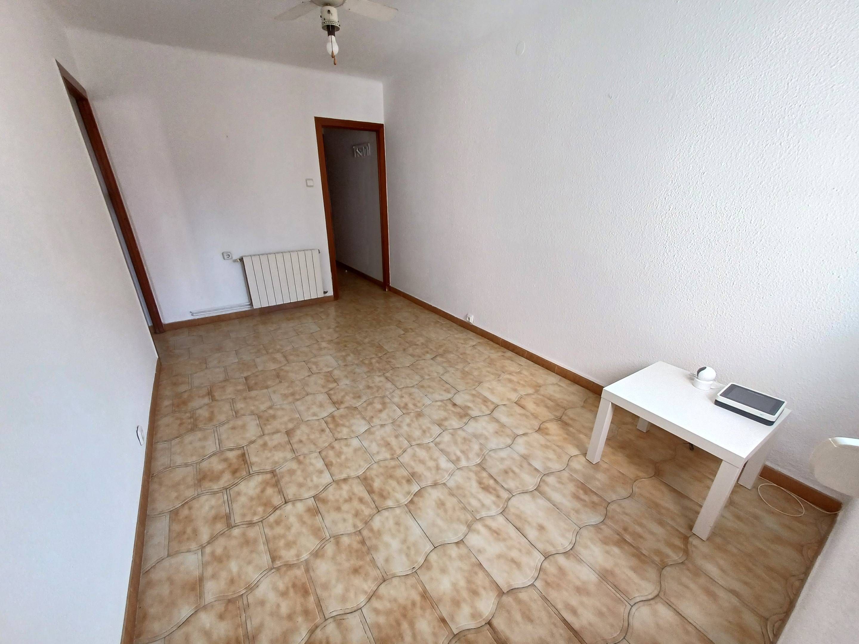 Bedroom of Flat for sale in L'Hospitalet de Llobregat  with Heating