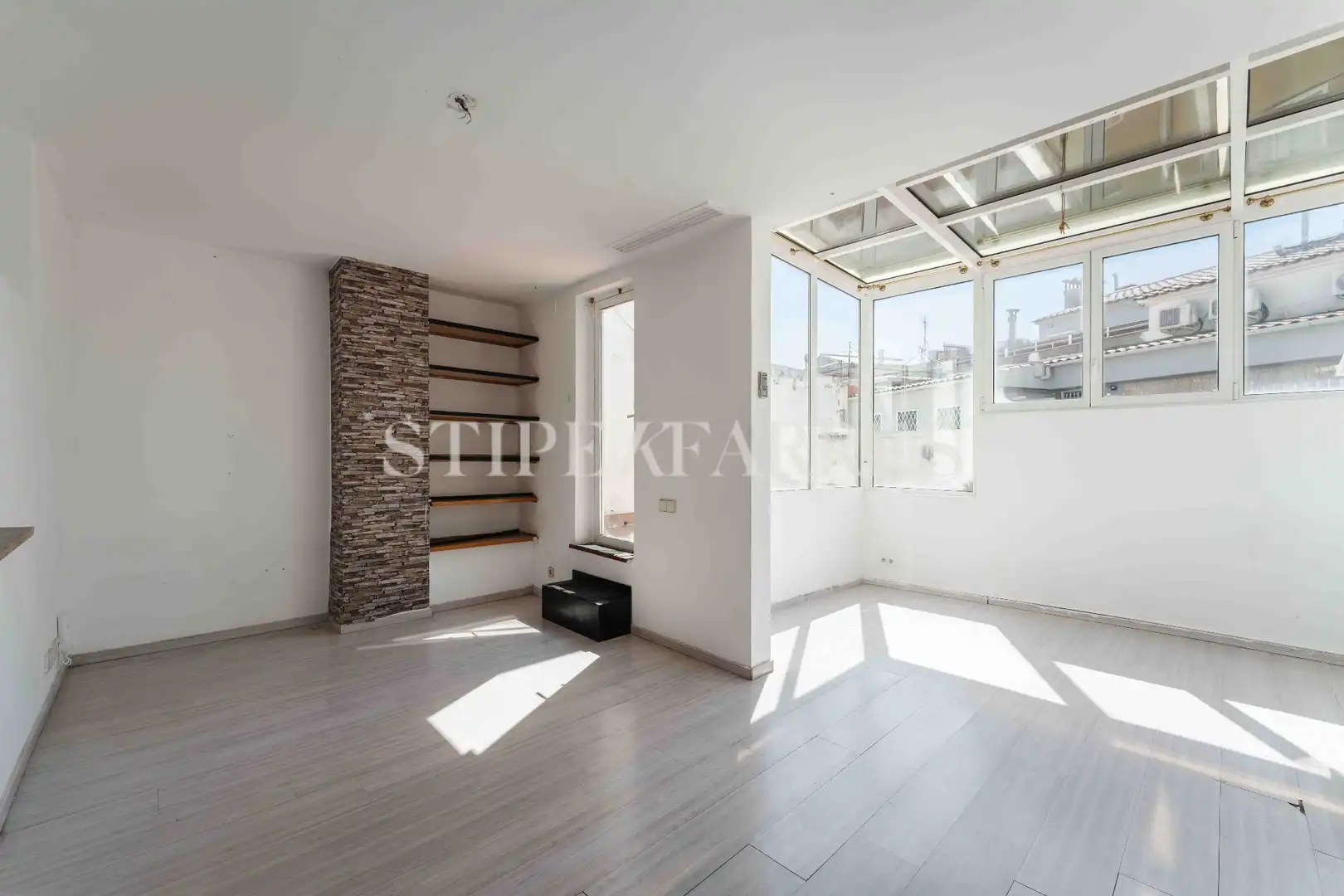 Sala de estar de Ático en venta en Barcelona con Aire acondicionado, Calefacción y Trastero