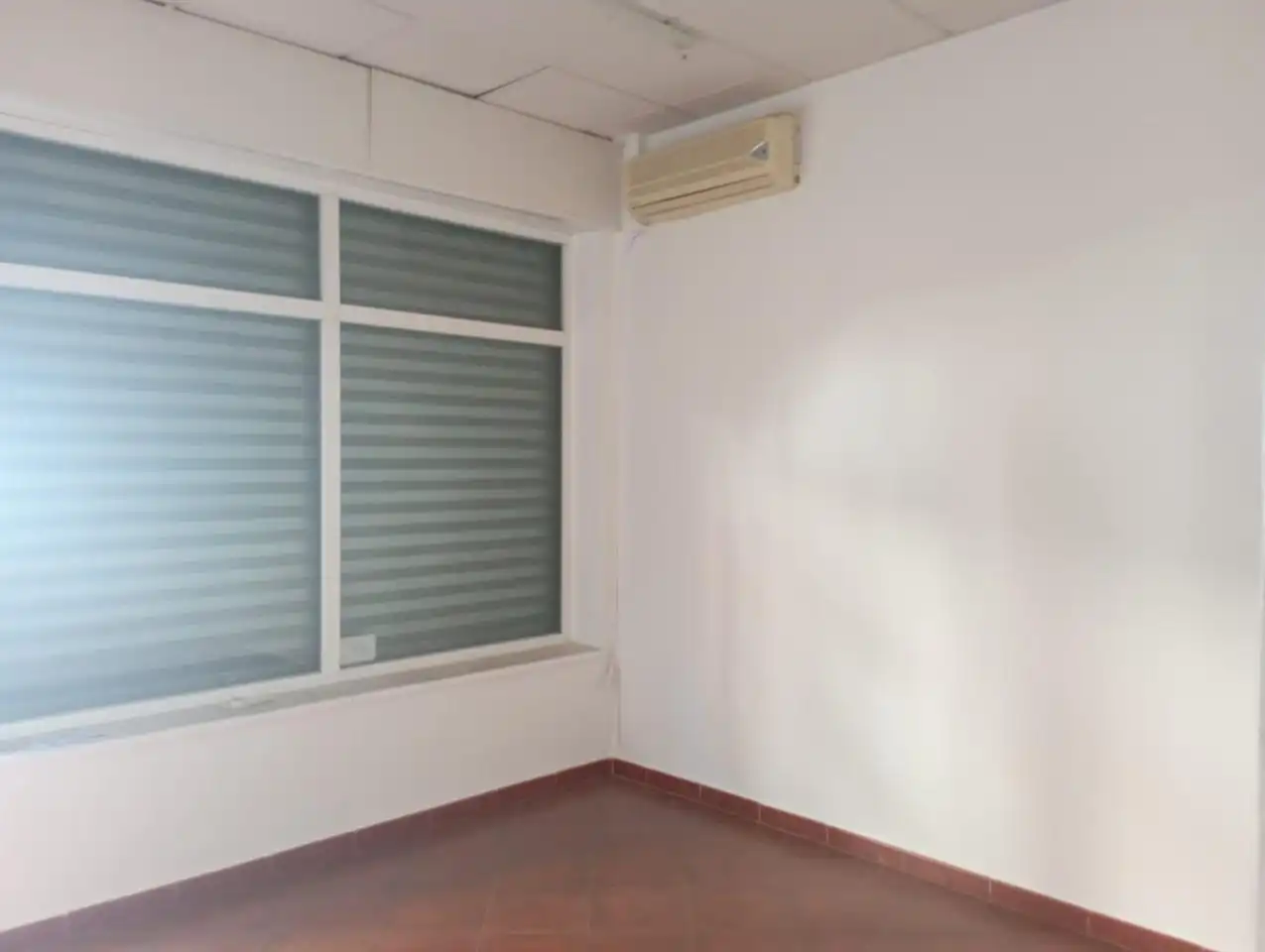 Local comercial de lloguer a Noroeste, imagen 6