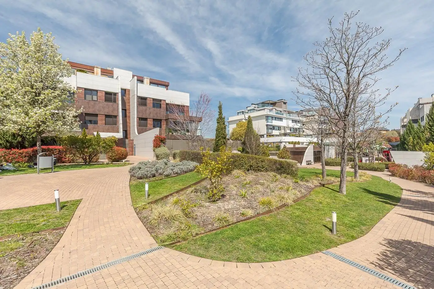 Vista exterior de Àtic en venda en Madrid amb Calefacció
