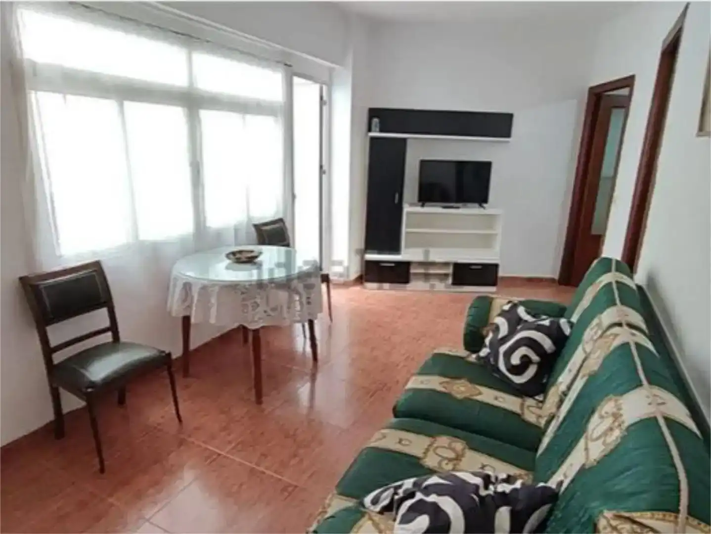 Wohnzimmer von Wohnungen zur Miete in  Córdoba Capital