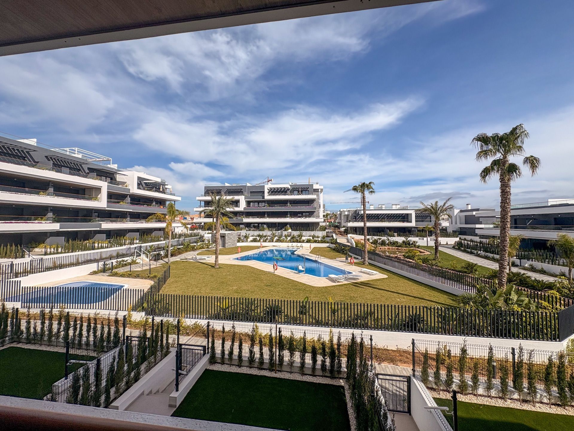 Vista exterior de Piso de alquiler en Torrevieja con Aire acondicionado, Calefacción y Terraza