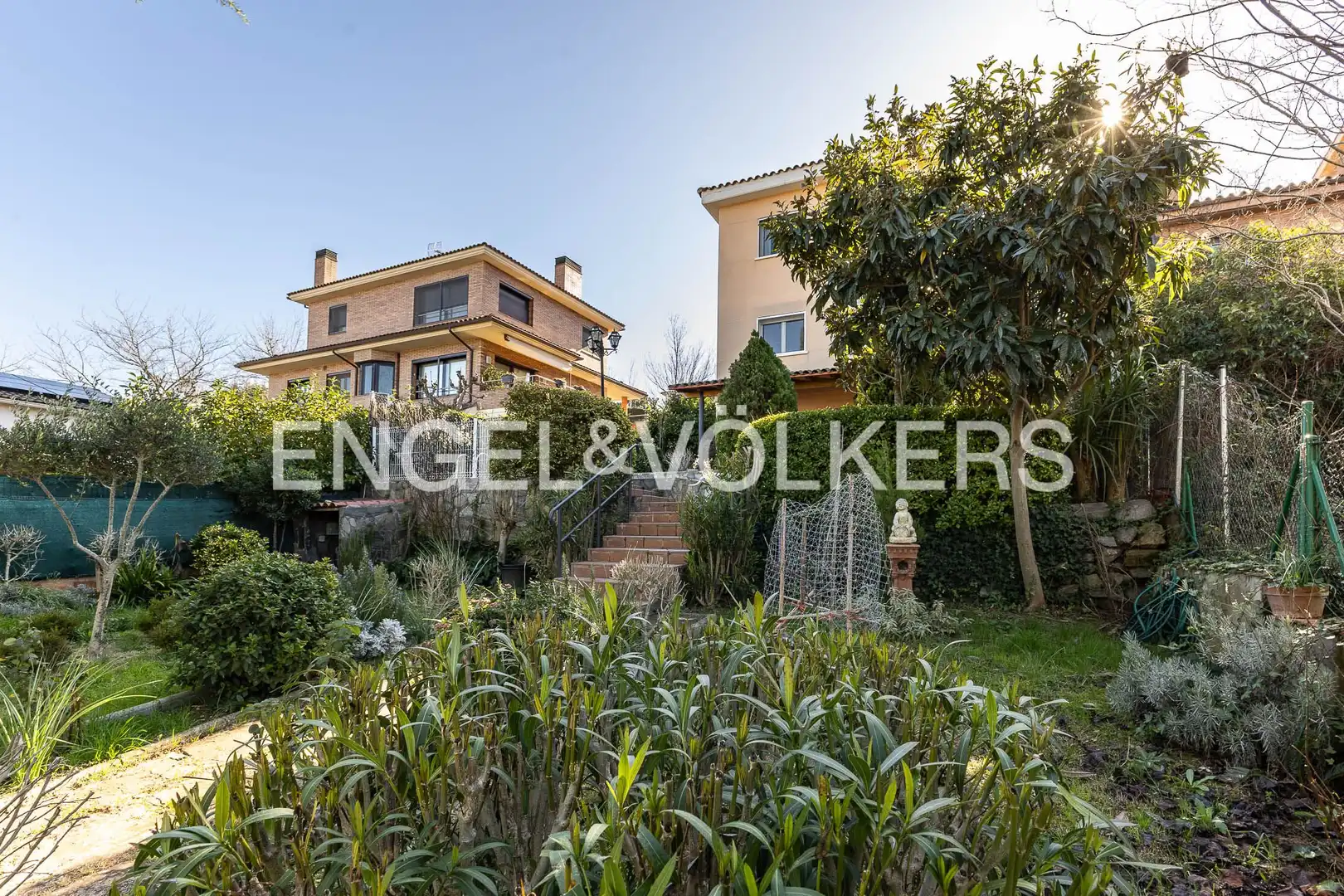 Exterior view of Houses for sale in Sant Cugat del Vallès  with Air Conditioner, Heating and Private garden