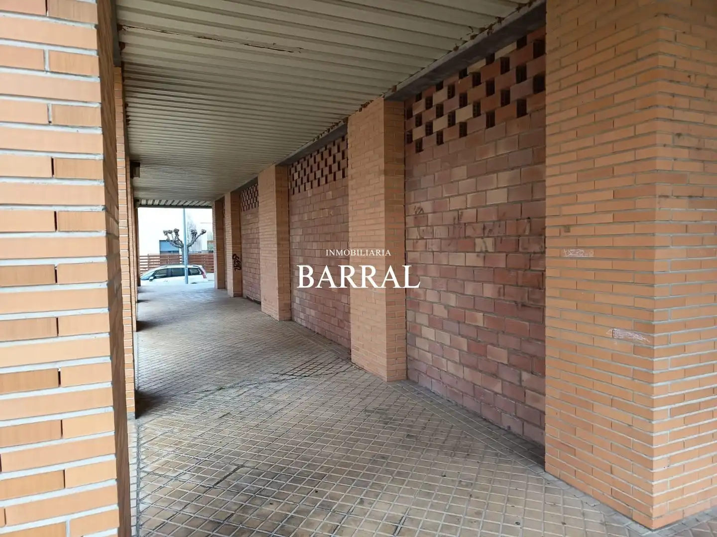 Vista exterior de Local en venta en Tudela