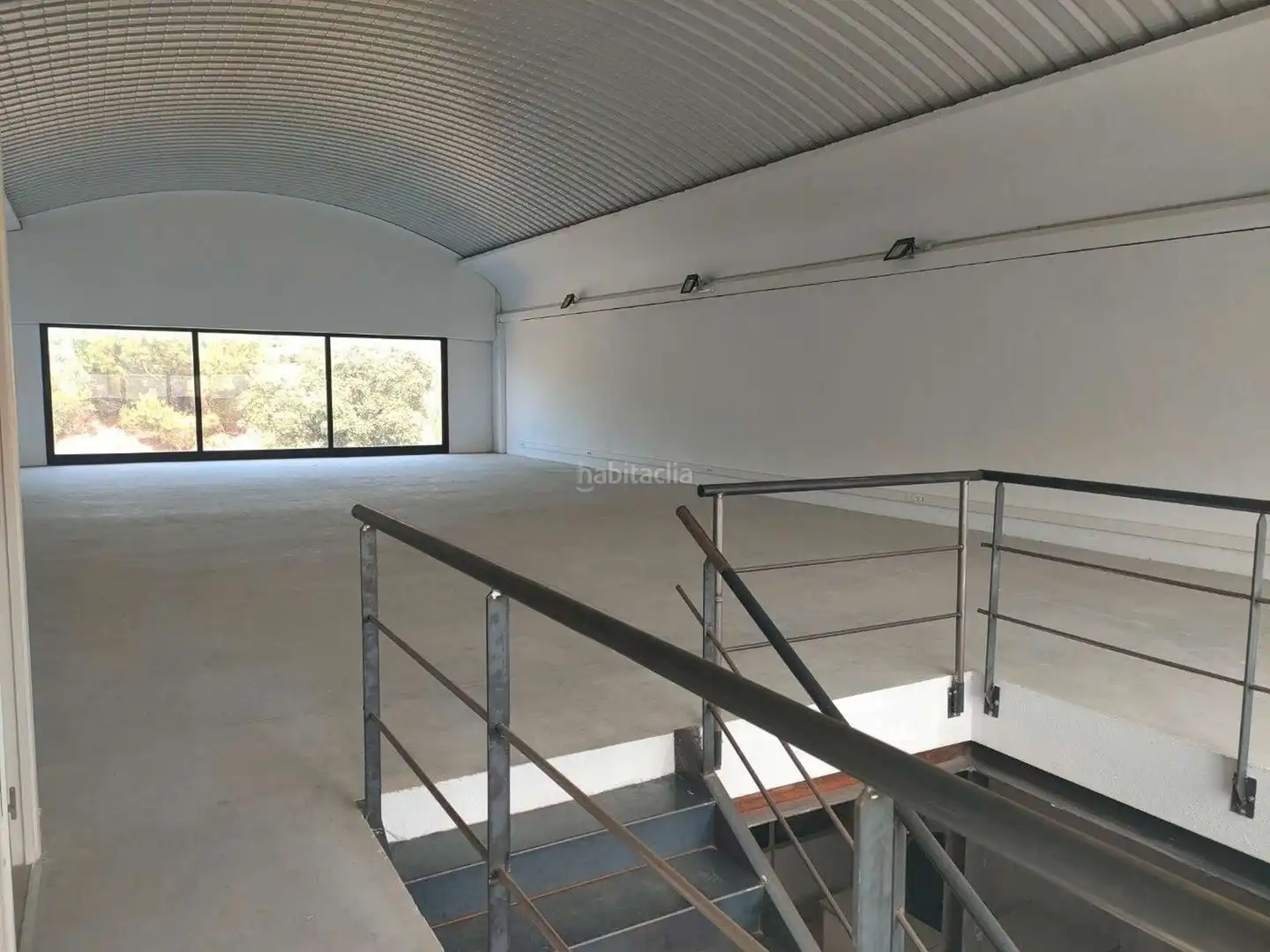 Fabrikhallen zur Miete in Hostalric