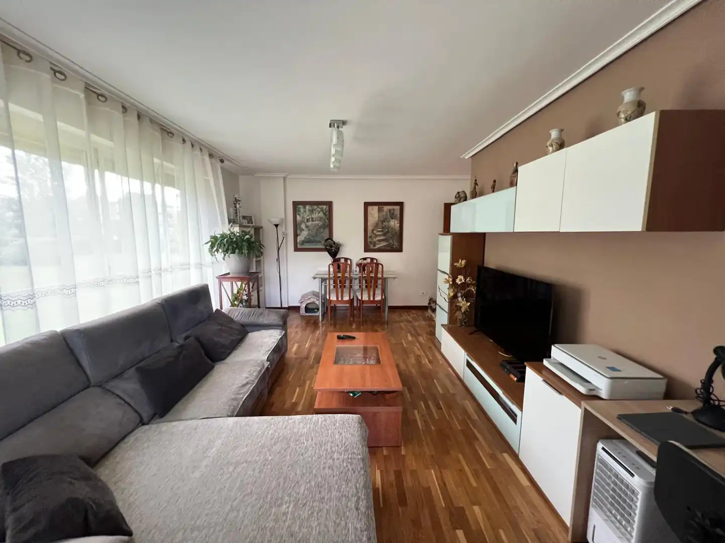 Sala de estar de Piso en venta en  Logroño con Calefacción, Terraza y Trastero